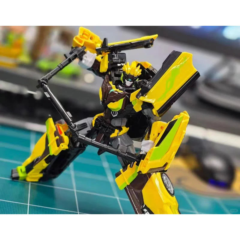 2025 New Model 20cm Deformation Robot Toy Convertible Action Figure Plastic Model Robot Car Toy Children Gift Collectible Statue
