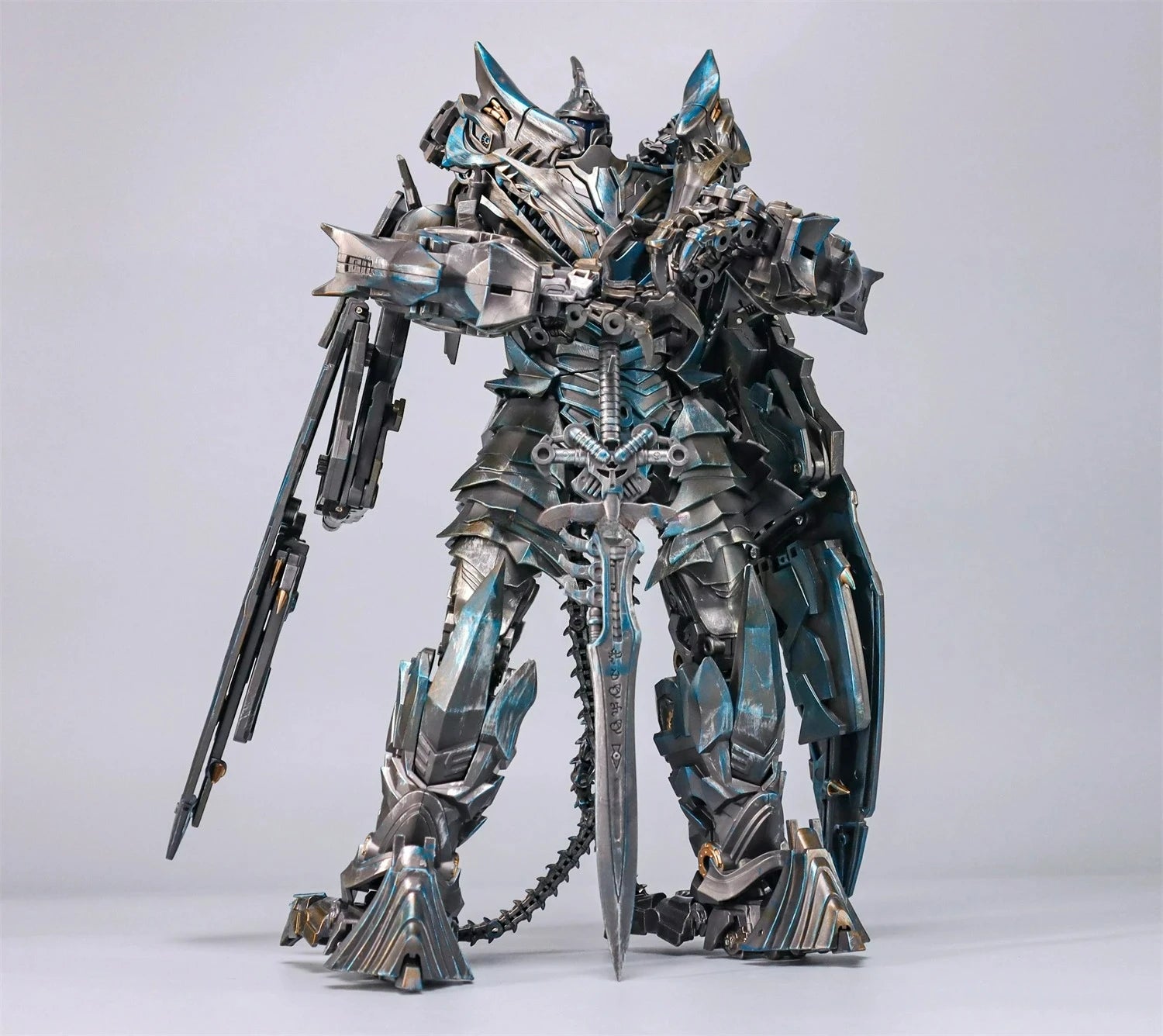 BAIWEI Transformation TW-1104 TW1104 Strafe Robot Action Figure  [IN STOCK ]
