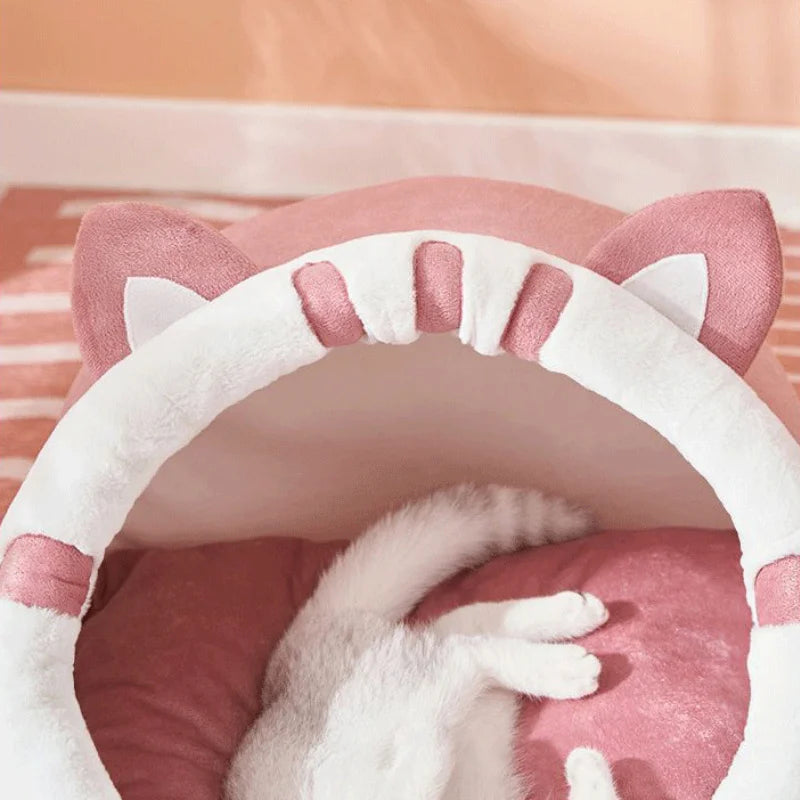 Komfortables Tierhaus im bezaubernden rosa Britisch Kurzhaar-Katzendesign – weich, warm und abnehmbar