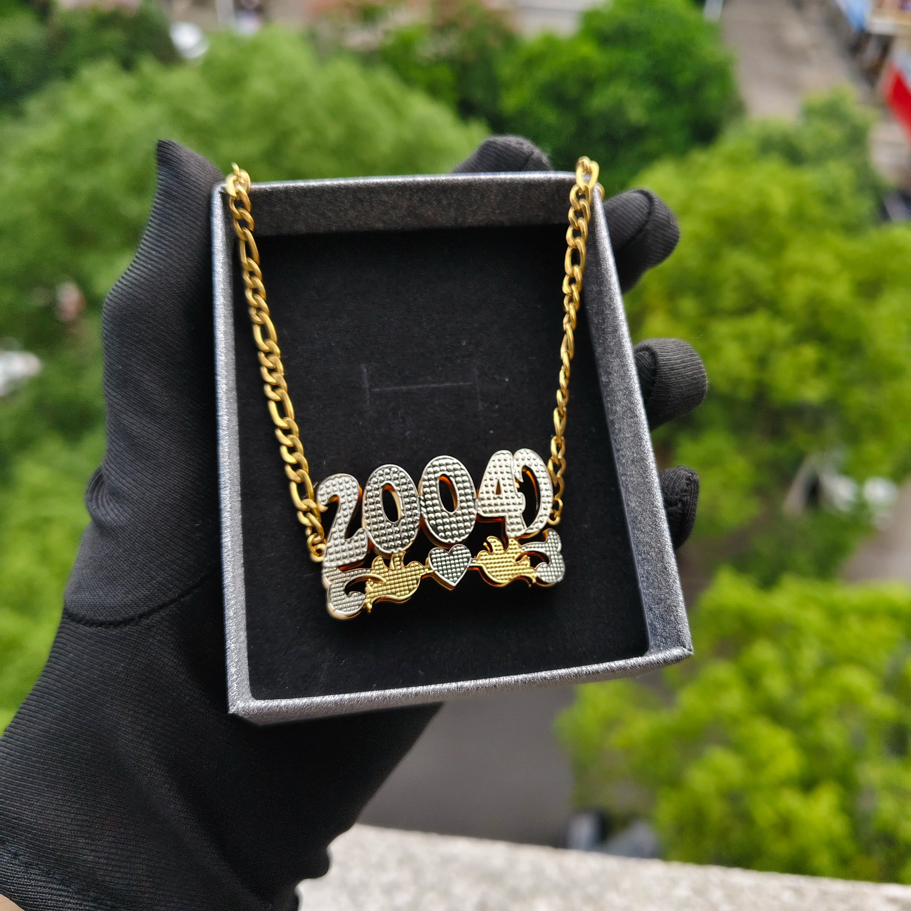 DHQH Personalisiertes Namensarmband mit zweilagigem Namensschild, personalisiertes Buchstaben-3D-Namensschild-Armband, Valentinstags-Souvenir für Sie