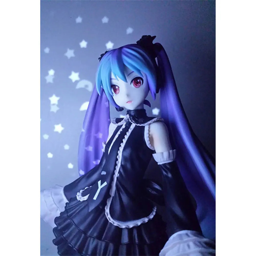 25CM Аниме Хацуне Мику Фигура Готически костюм Изправена поза Карикатура Модел Играчка Подарък Колекция Декорация Орнаменти PVC