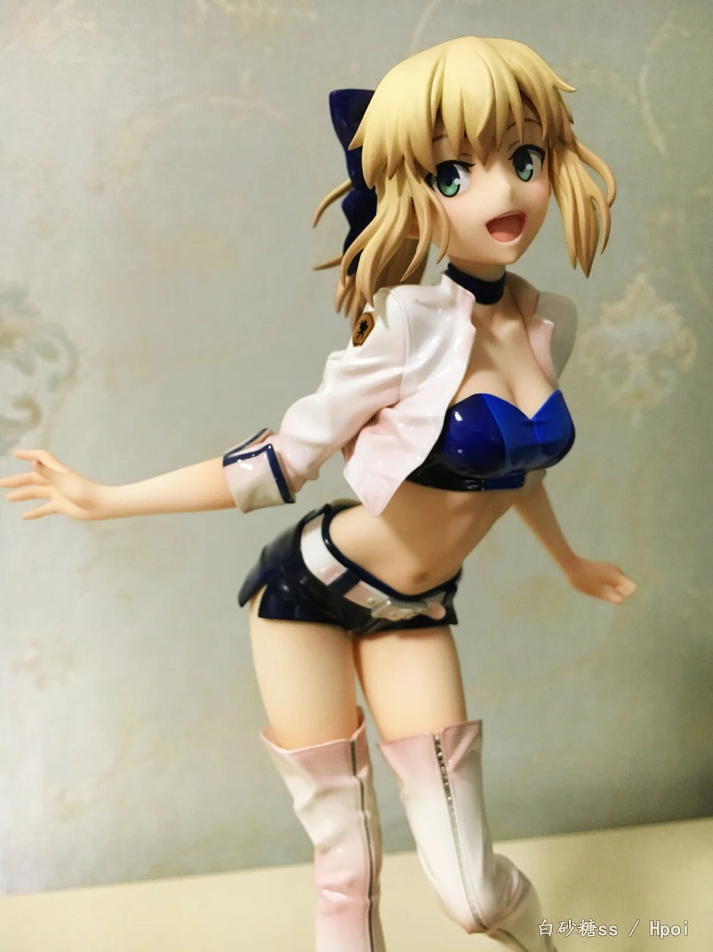 24CM Anime Fate/Stay Night Unlimited Blade Works Altria Pendragon Saber Figure TypeMoon Racing ver  1/7 Model Toy Doll Figure