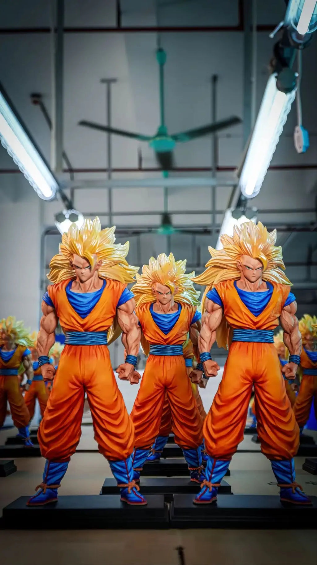 IN stock JT Toys 34cm Dragon Ball Anime Figure Son Goku Figurine Ssj3 Goku Figurine Super Saiyan 3 Figure PVC Model Gift