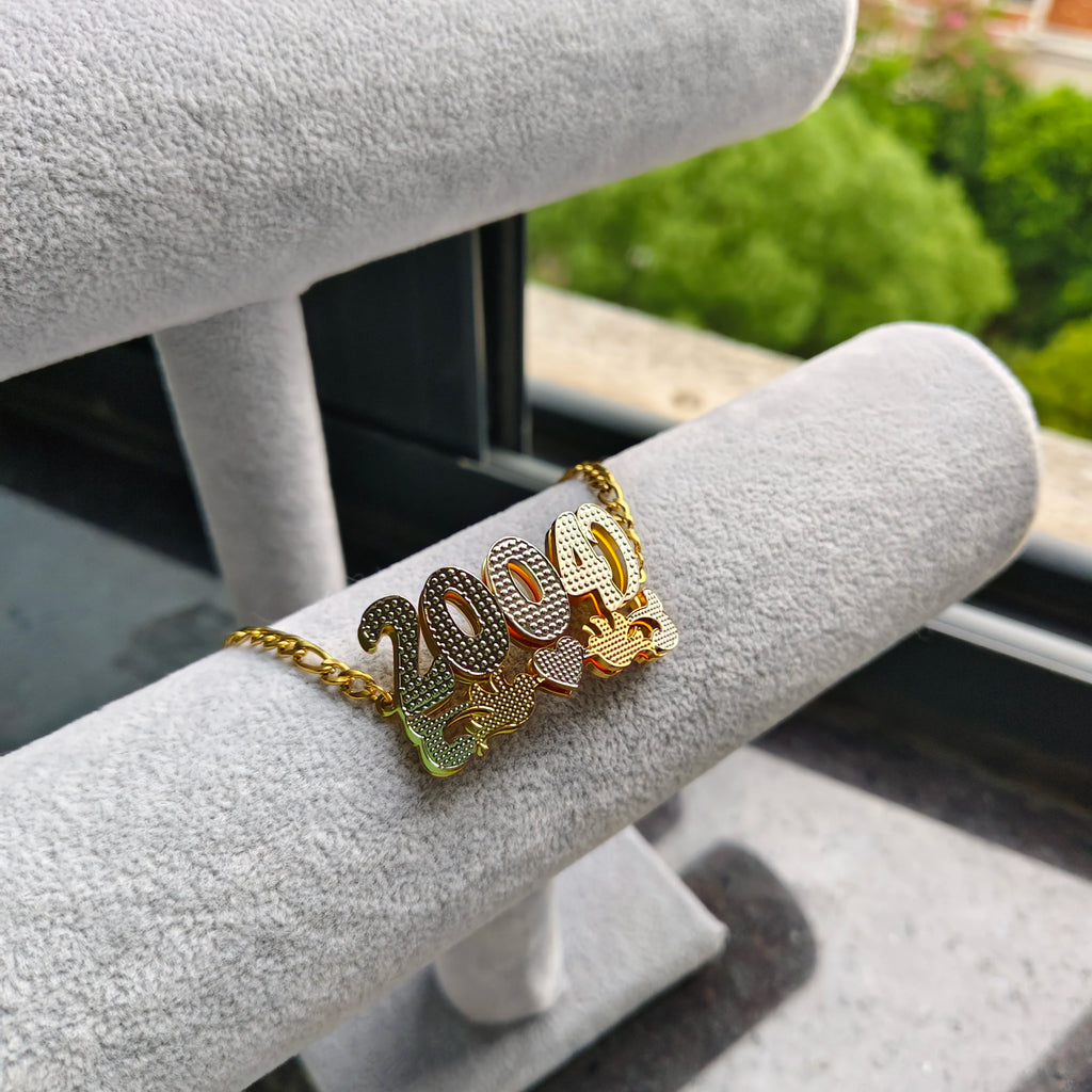 DHQH Personalisiertes Namensarmband mit zweilagigem Namensschild, personalisiertes Buchstaben-3D-Namensschild-Armband, Valentinstags-Souvenir für Sie