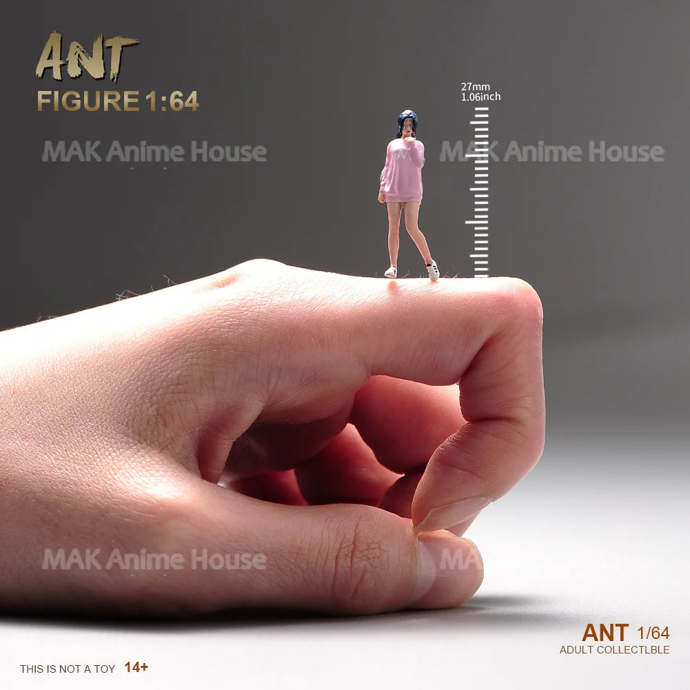 Miniatures Painted 1/64 Sexy Swimsuit Couple Fashionable Woman Props Figures Model Garage Scene Creative Dolls Car Toy