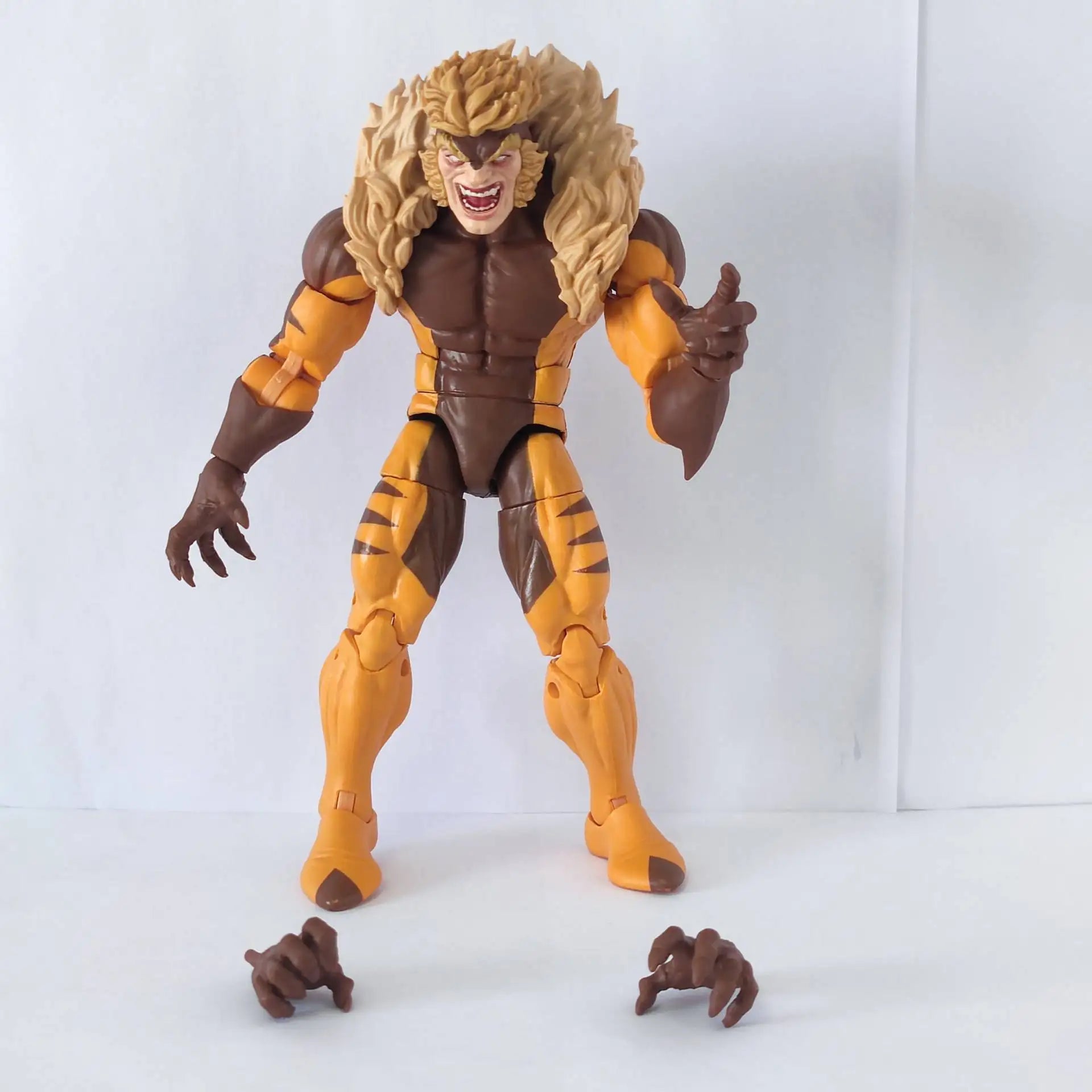 Marvel Legends X-Men Wolverine Logan VS Sabertooth 6" Action Figure