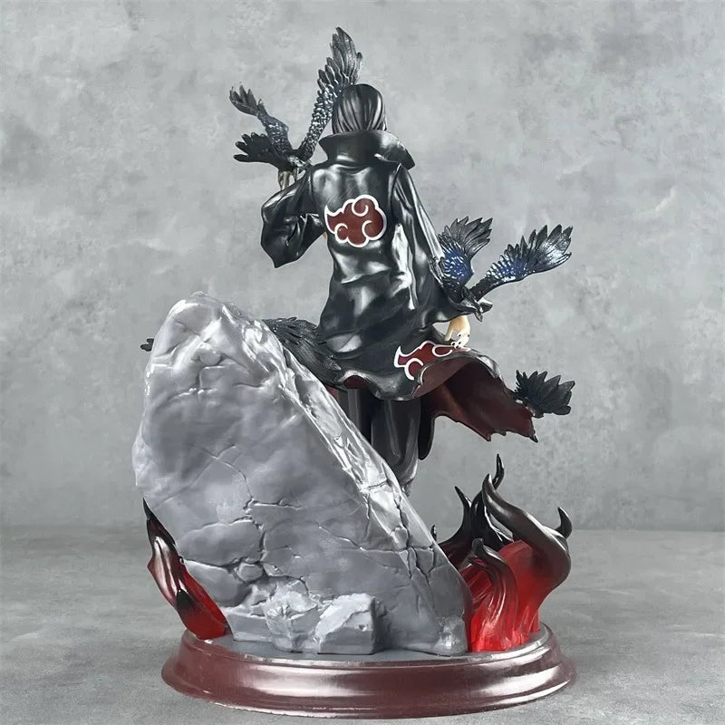 Naruto Anime Figur Uchiha Itachi PVC Actionfigur Spielzeug Naruto Shippuden Uchiha Itachi und Crow Collection Modellspielzeug 25cm