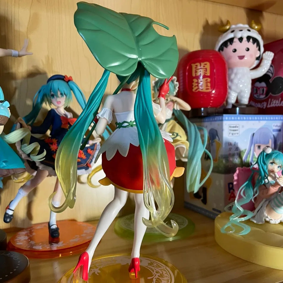 HOT Hatsune Miku Anime Figure Wonderland PVC Model Action Toy Thumbelina Ver. Desktop Decoration Dolls Ornaments Collection Gift