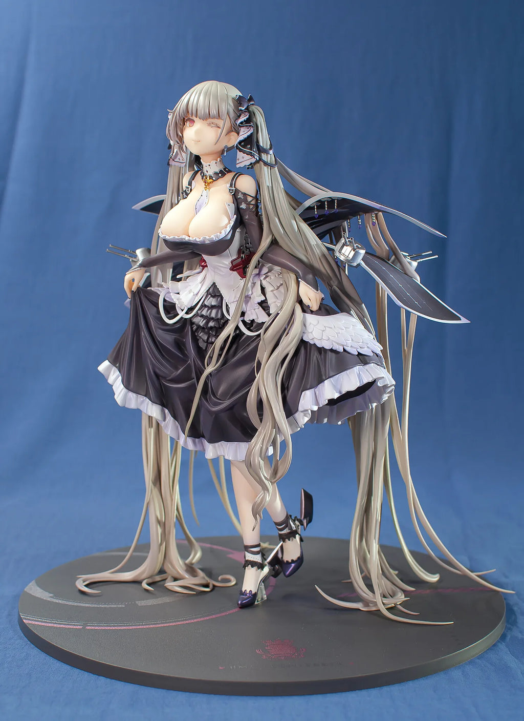 24CM Аниме игра Azur Lane Formidable Фигура Сменяема фигурка на лицето Модел на играчката се предлага с фигурка на самолет-носител кукла PVC