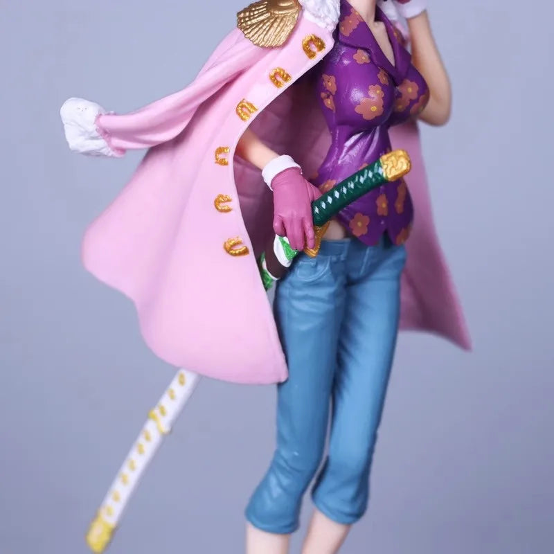 17CM Аниме One Piece Tashigi Фигура Top War Модел Играчка Подарък Фигура Колекция PVC Ver Изправена Статична