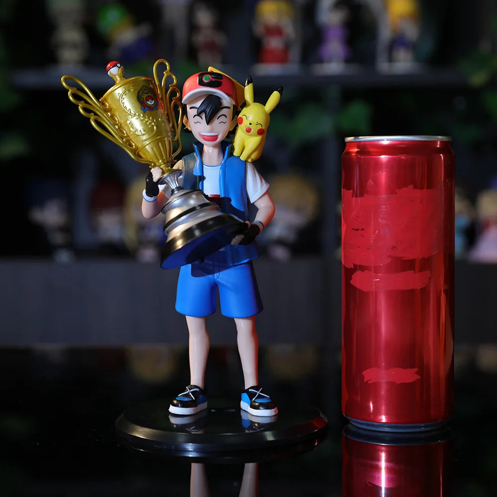 Pokemon Ash Ketchum Pikachu Champion Standing Standing Standing GK Model Anime Action Figure Pocket Monsters Toys Desktop Accessories 18CM