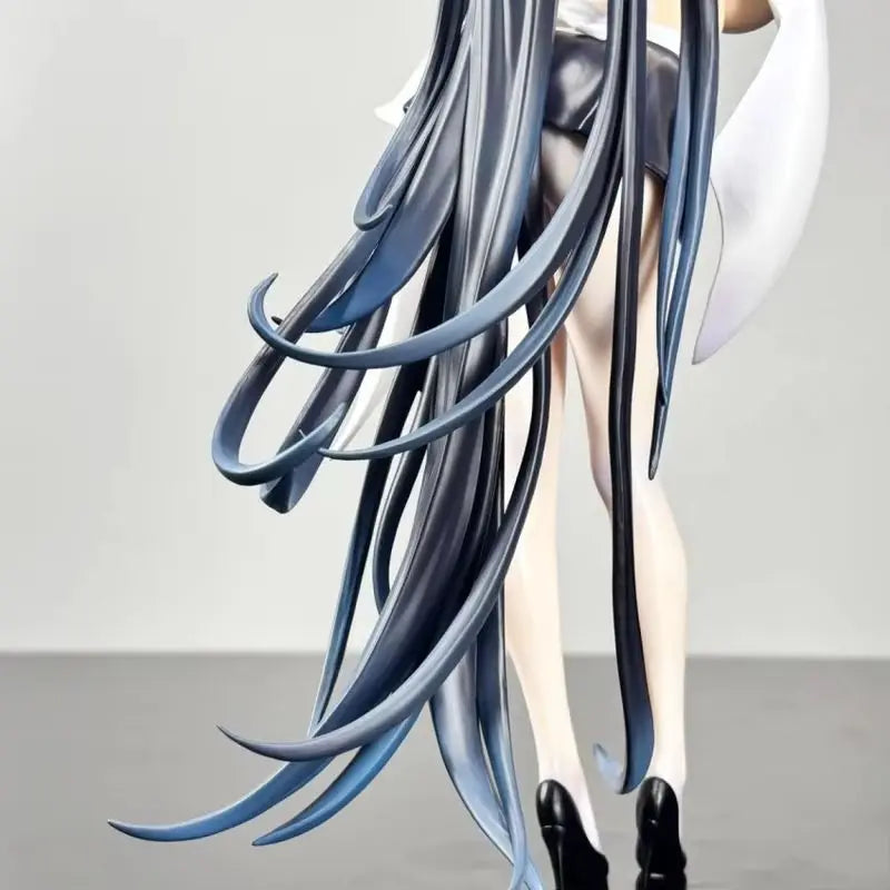 26cm Azur Lane Indomitable Ms. Motivationless Maid Girl Anime Figure Pvc Action Figure Model Collection St Louis Statue Model