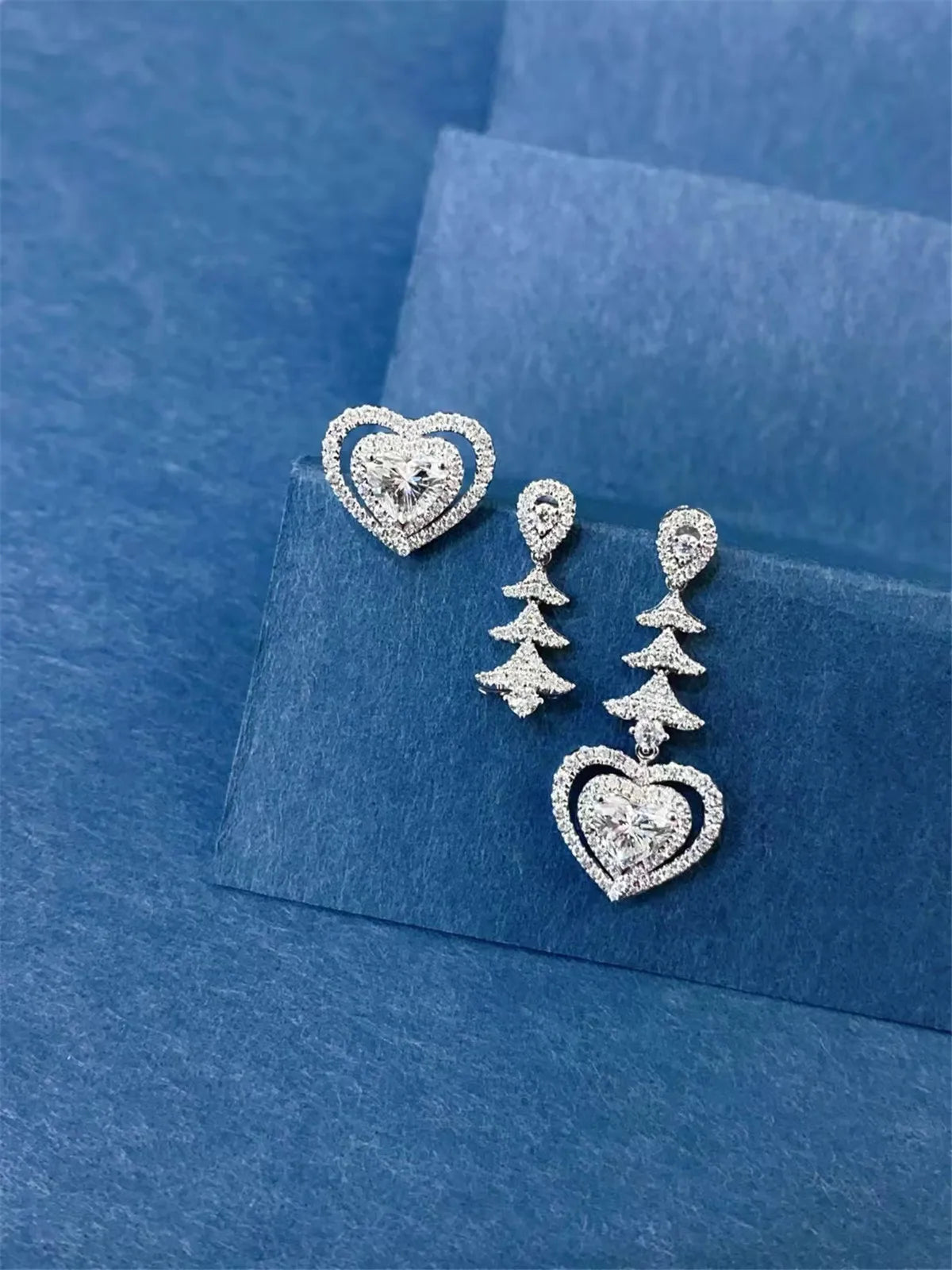 18K solid gold laboratory-grown CVD heart-shaped diamond earrings with versatile designs, wholesale and custom exquisite jewelry