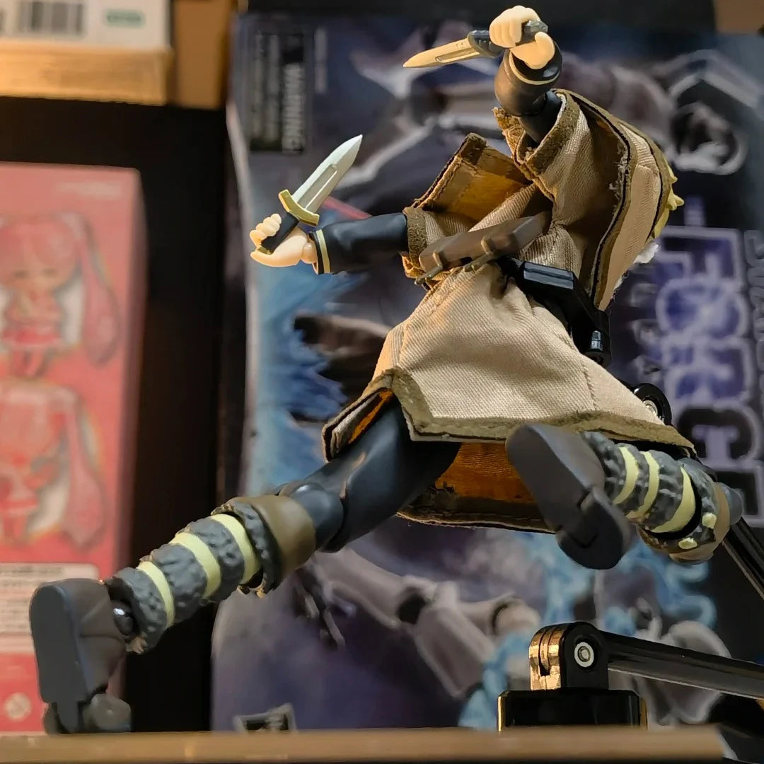 Thorfinn Karlsefni Figma 608 Action Figure Collectible Toy with Real Clothes Battle of Ice And Sea Quality Version New Color Box