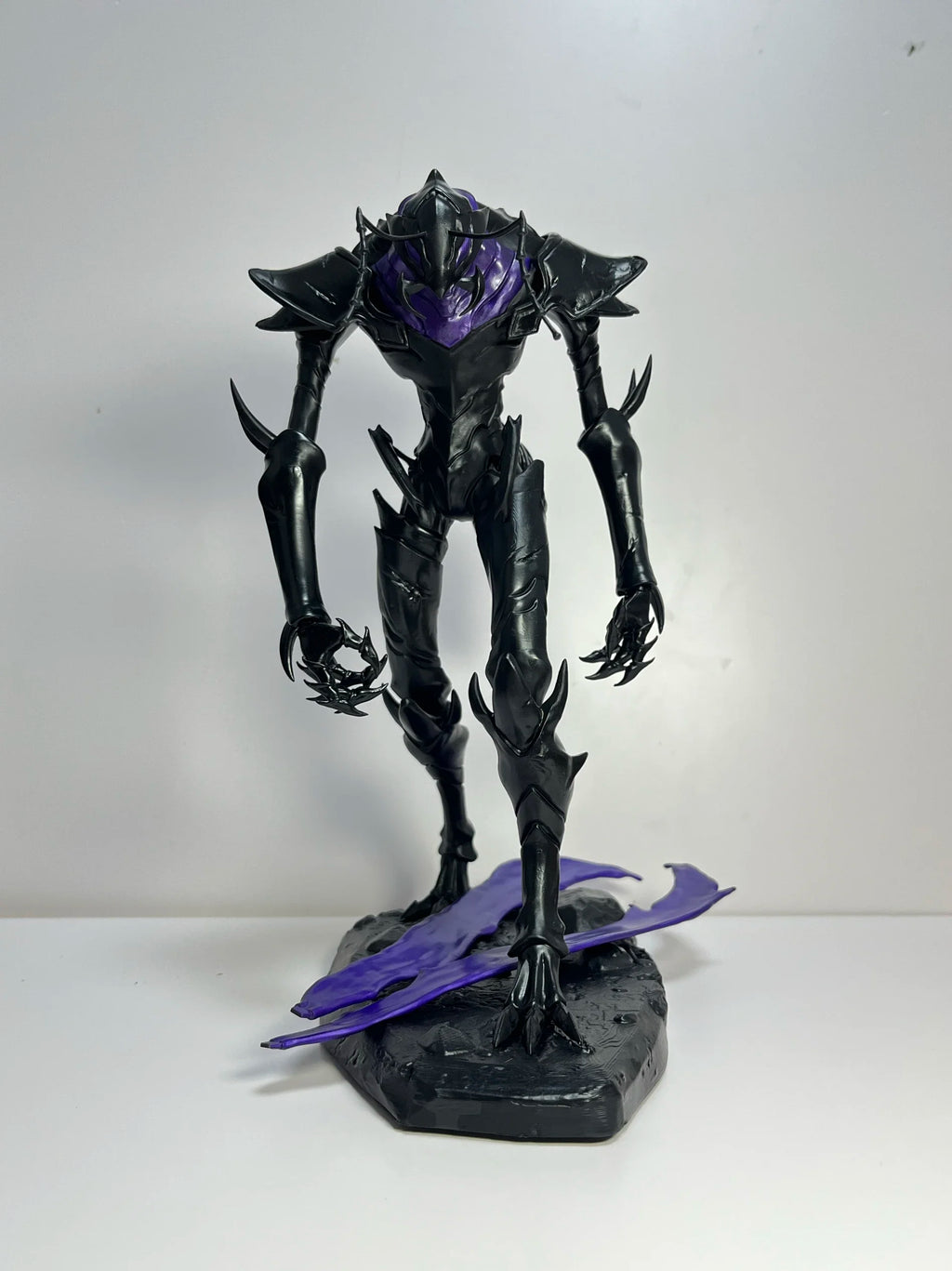 Solo Leveling King Eren, Yeagerit, Bell Resin Statue Model Toy Decoration