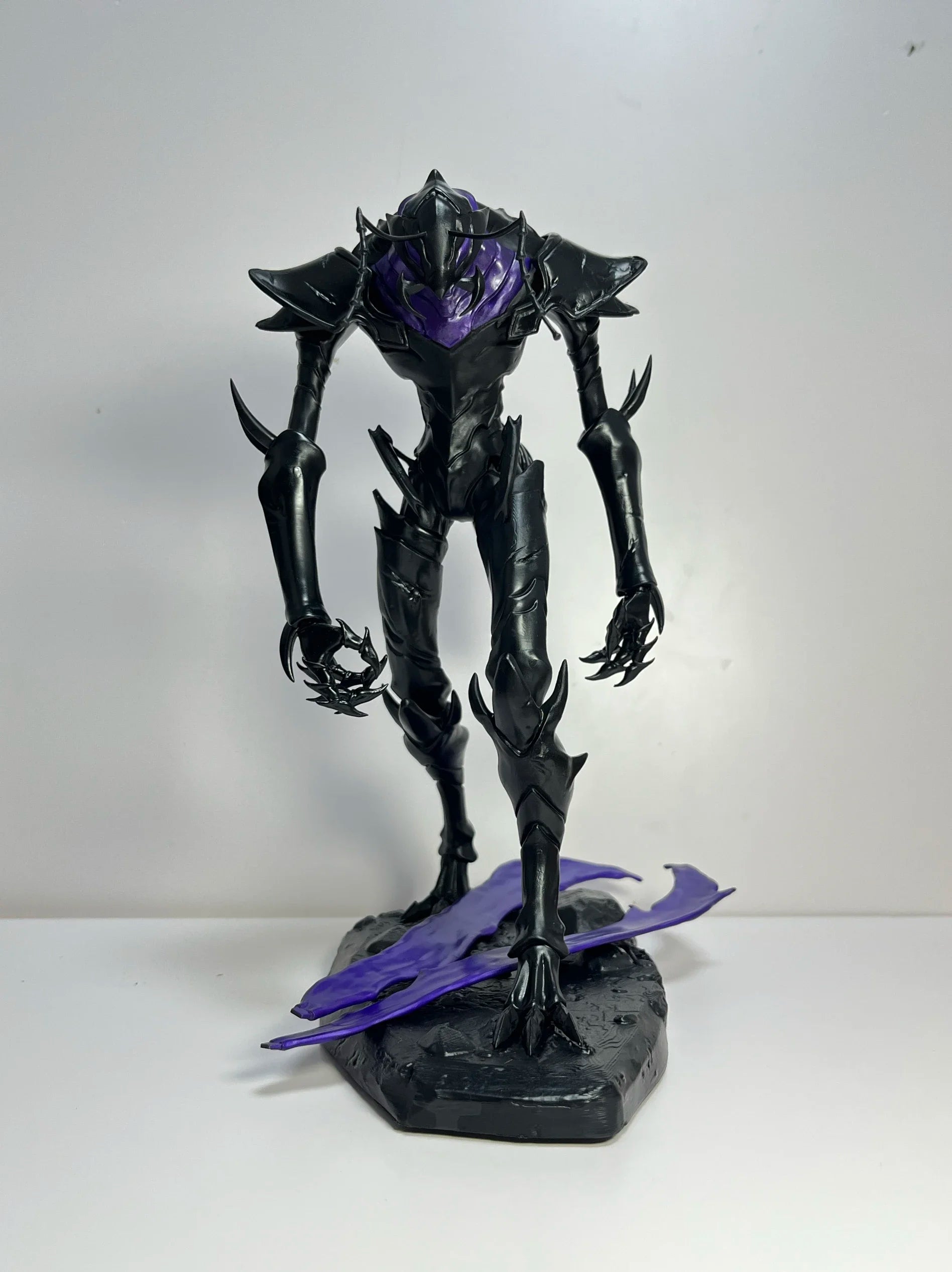 Solo Leveling King Eren, Yeagerit, Bell Resin Statue Model Toy Decoration