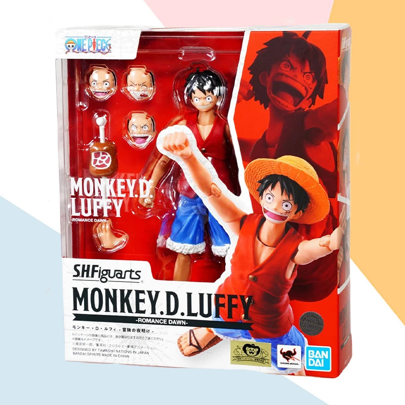 В наличност Bandai Оригинална кутия SHF One Piece Roronoa Zoro Romance Dawn Аниме екшън фигурка Завършен модел Комплект играчка Подарък