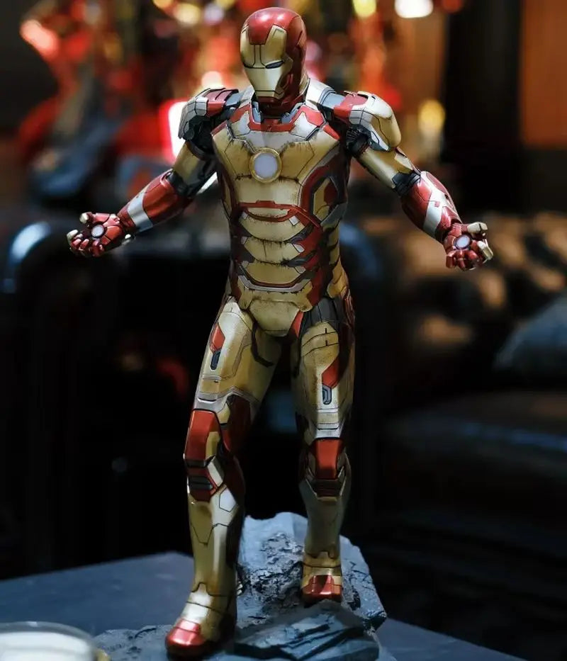 New Product In Stock 1/4 Mk42 Marvel Iron Man Action Figure Statue In Red And Gold Color Scheme Super Cool With Luminous Effect