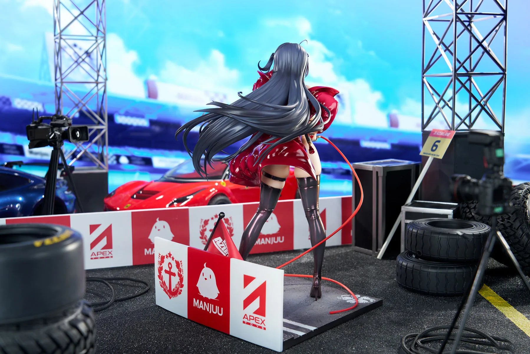 Genuine Apex Toys Azur Lane Taihou Figure