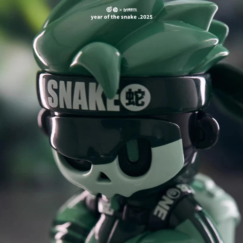 MR.BONE Limited Edition for The Year of The Snake Black and Green Skull Action Figure Desktop Ornament Collection Model Boy Gift