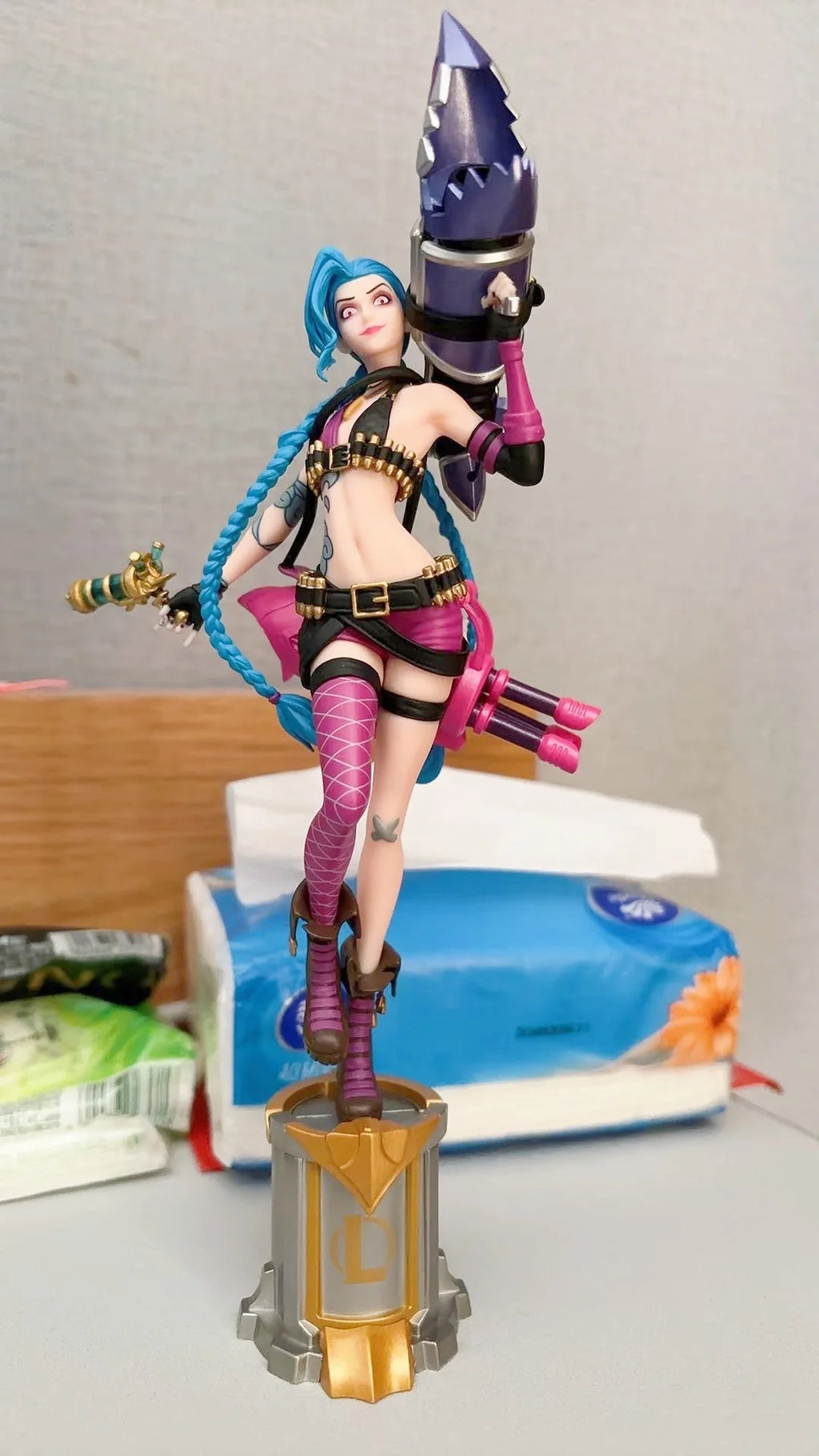 Spot League Of Legends Lol Arcane: League Of Legends Jinx Handheld New Ornament Game Accessories Exquisite Desktop Ornaments