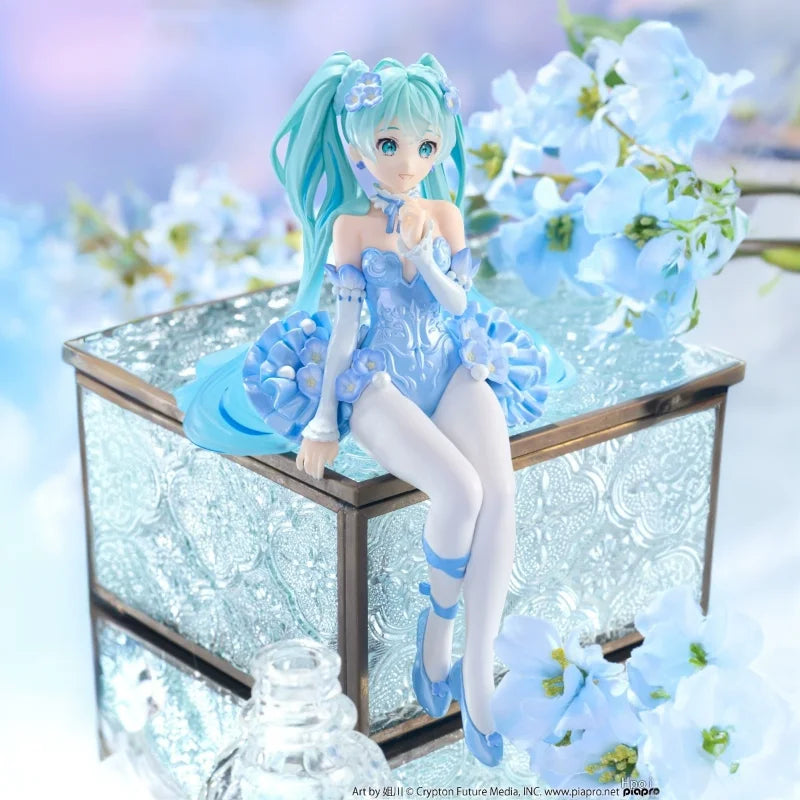 В наличност Оригинална FURYU Hatsune Miku Flower Fairy Nemophila Pale Blue Ver. Noodle Stopper Фигурки Аниме Фигурка Модел Колекция