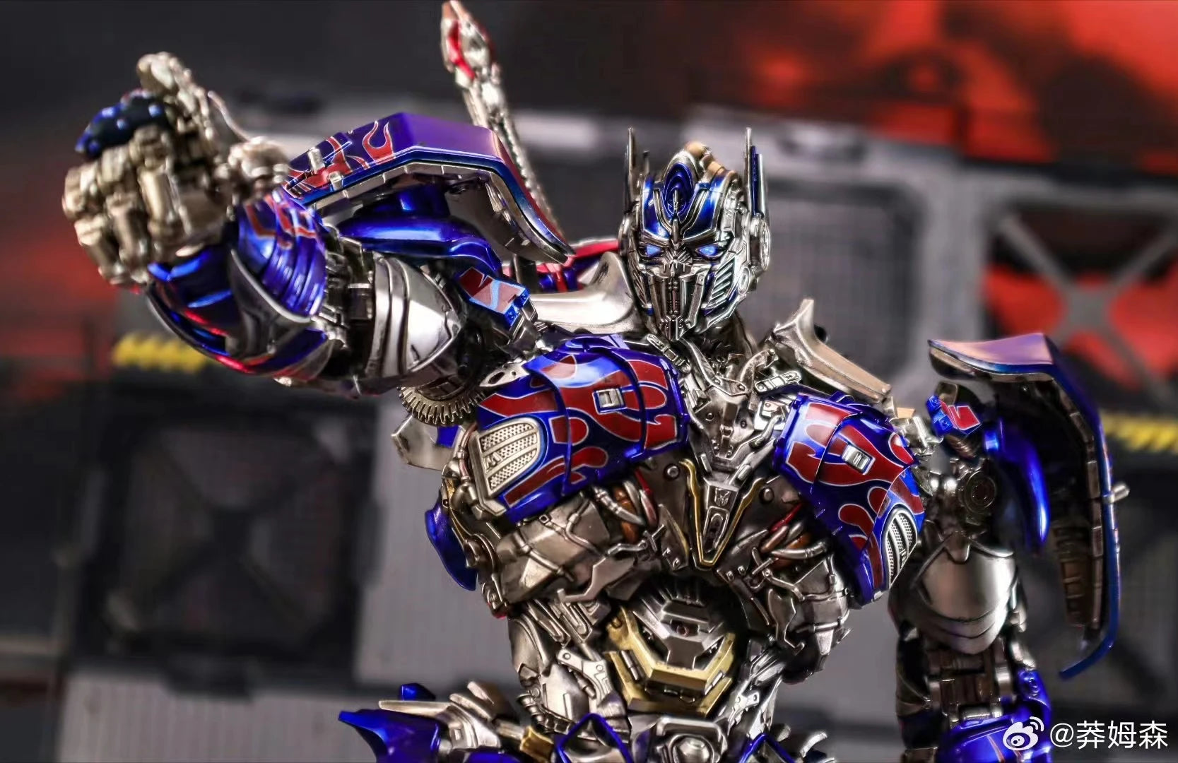 Adults Fun in Stock Transformation MF-004 MF004 2.0 Knight OP Prime DLX Alloy Action Figures Toy Gift Collection