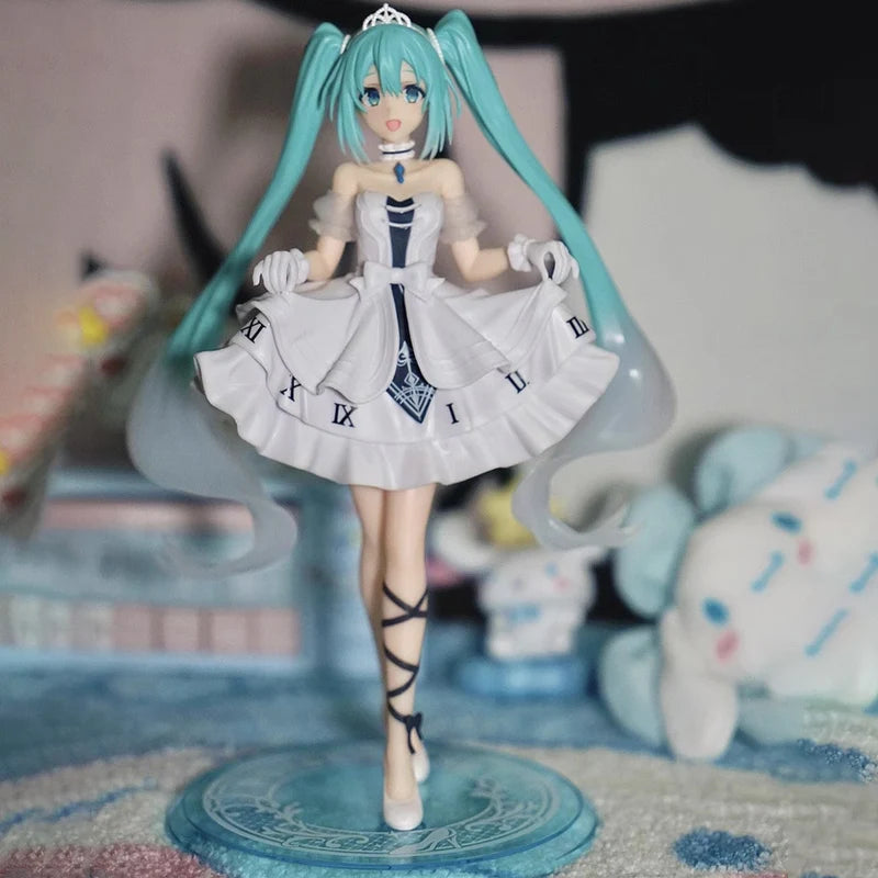 Original Taito Hatsune Miku Anime Figure Fairy Tale Wonderland Cinderella 18cm Model Ornament Toy Girl Birthday Gifts ﻿