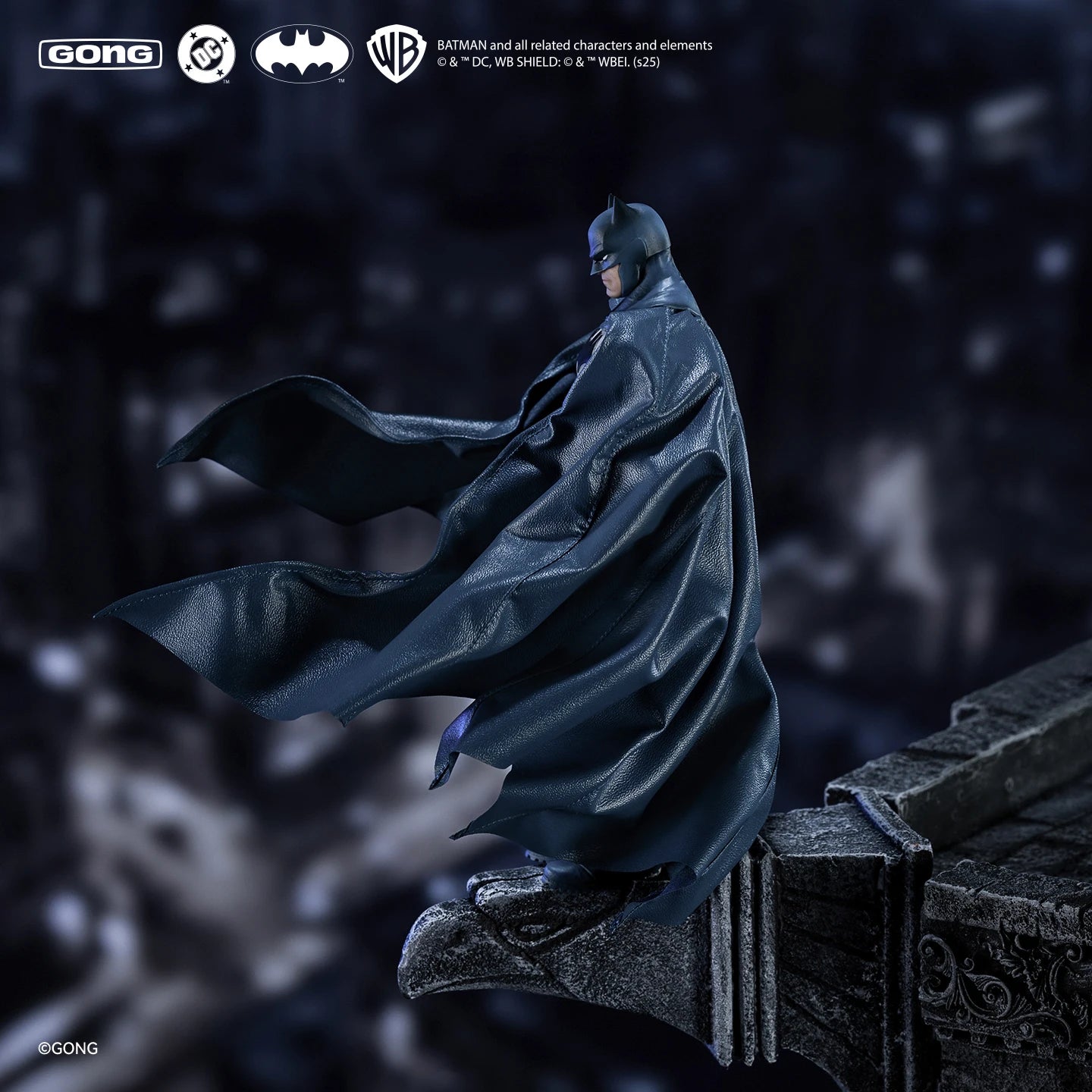 In Stock Genuine Gong Dc Silence Batman Cloth Outfit Action Figure Batman Anime Figures 3d Batman Gift Toy Collectible Movable