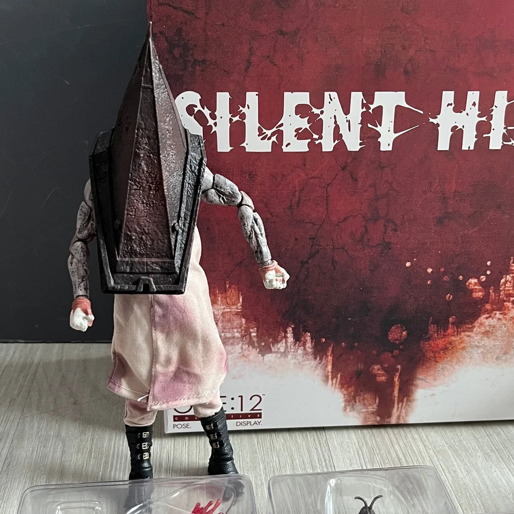 Silent Hill Executioner Jointed Moveable Figure  Head True Cloth Clothes Display Model Boxed Collectible Toy