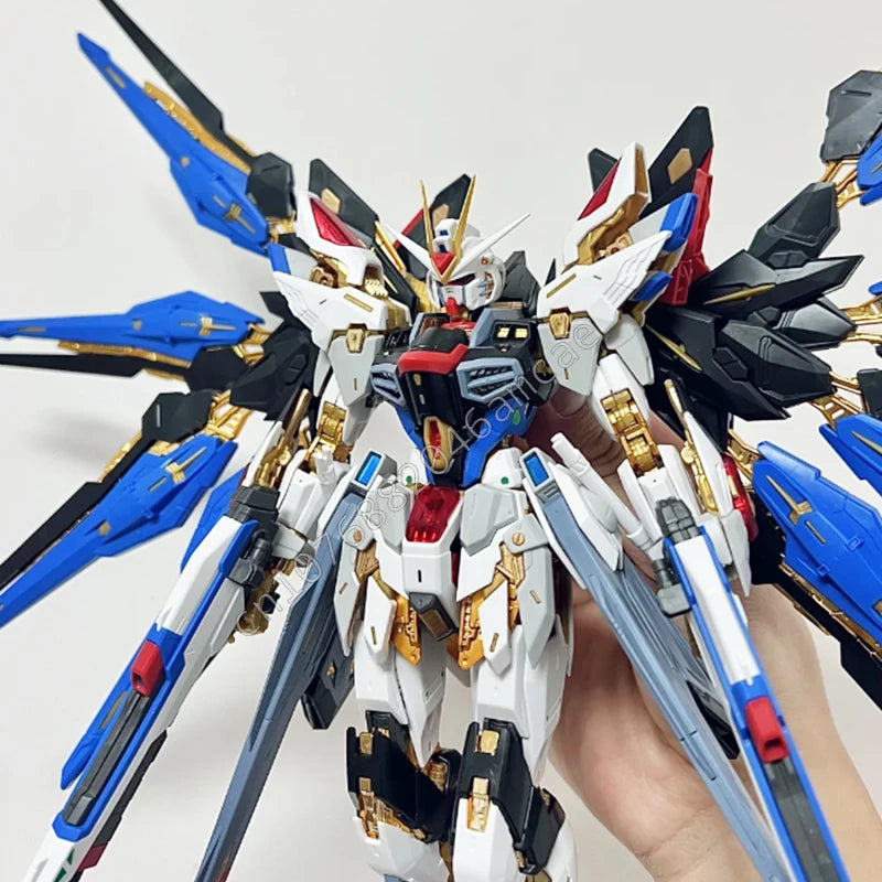 Pianxin Strike Freedom Model Mg 1/100 Mgex Assembly Model In Stock Kit Ko Ver Action Figures Robot Plastic Model Toys Gifts