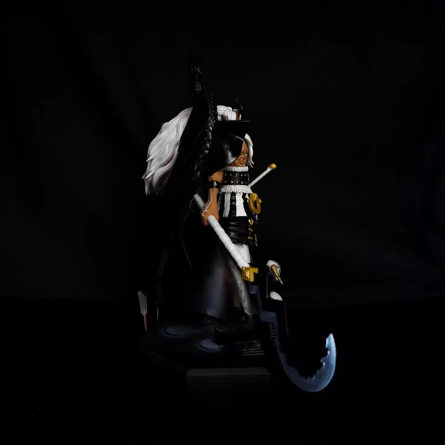 One Piece Imu Resin Statue World Government Imu Figure GK Collectible Model Toy