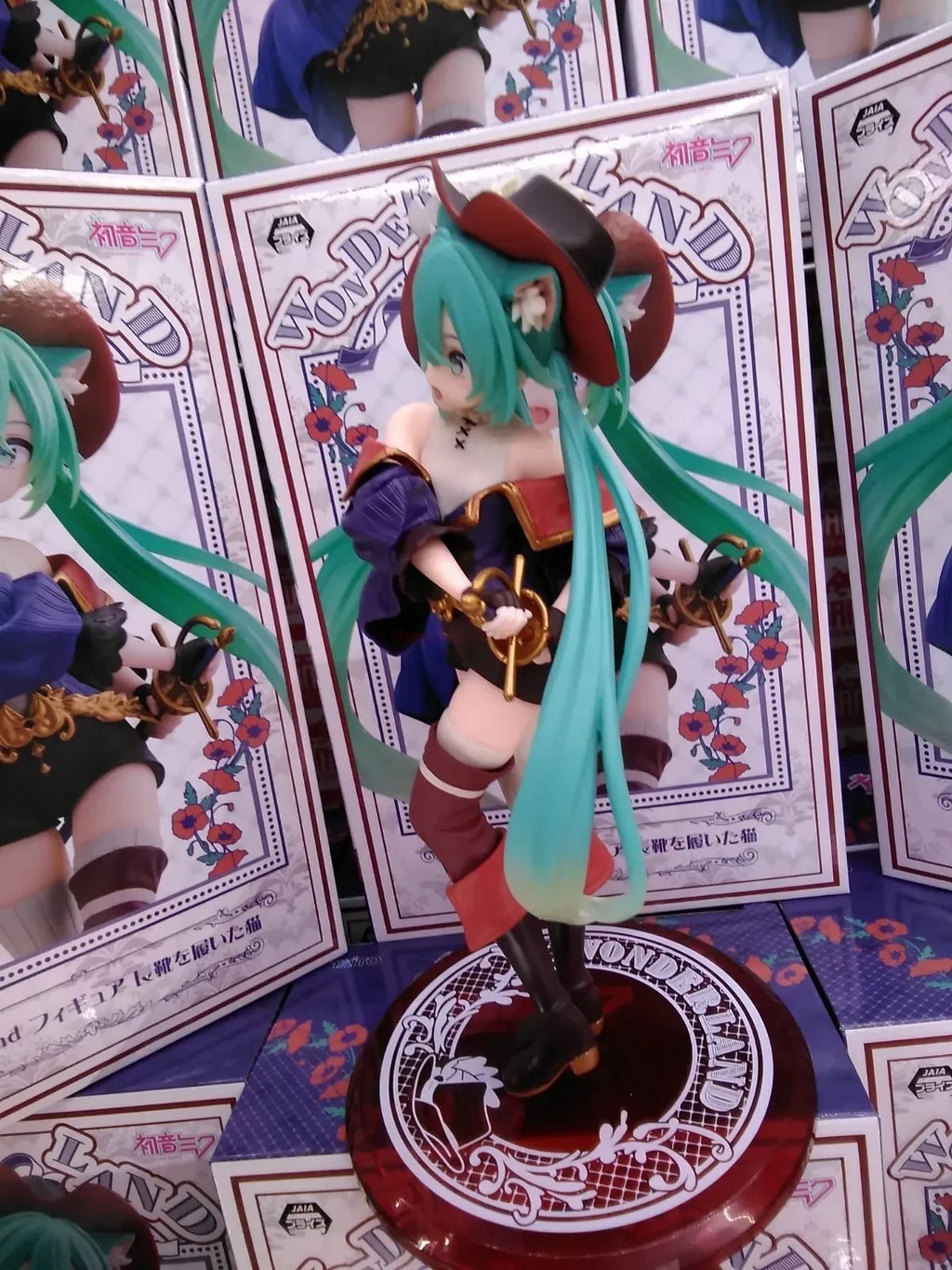 Original Taito Hatsune Miku Figur Wunderland Piapro Miku Der gestiefelte Kater Anime Action Modell Sammler Geschenk Spielzeug für Kinder