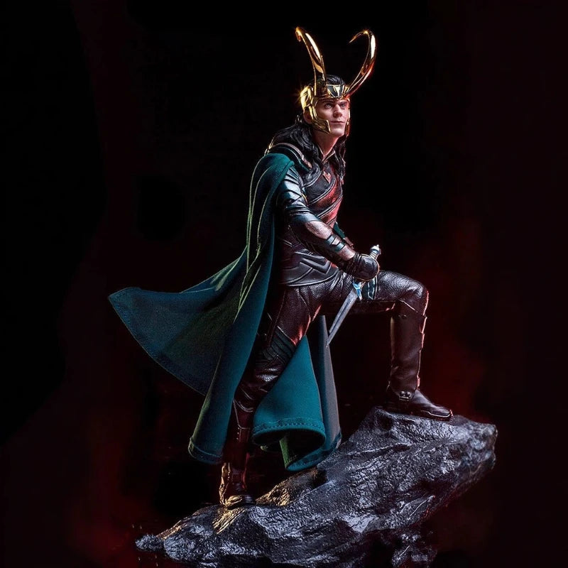 Marvel Loki Statue 1/10 Scale Thor Ragnarok Battle Scene Action Figure Desktop Decoration For Marvel Movie Fans And Collectors
