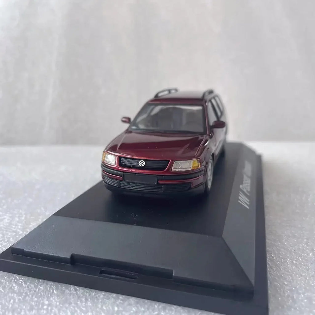 1:43 Мащабна симулационна кола Passat Variant B5, лят метал, спортна версия за пътуване, колекционерска серия, играчка кола, подарък за момче