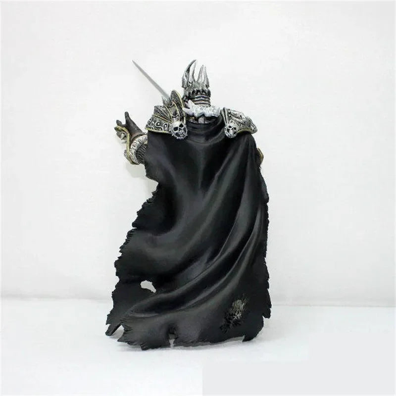Berühmte Spielfigur aus World of Warcraft: Der Lichkönig – Actionfigur aus Fall of the Lich King, Arthas Menethil, 18 cm große PVC-Spielfigur