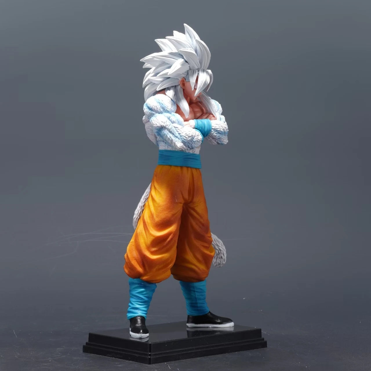 32cm/12.6inch Dragon Ball Super Saiyan 4 Goku Figure Son Goku Action Figures Pvc JT Statue Collection Model Toys Gifts