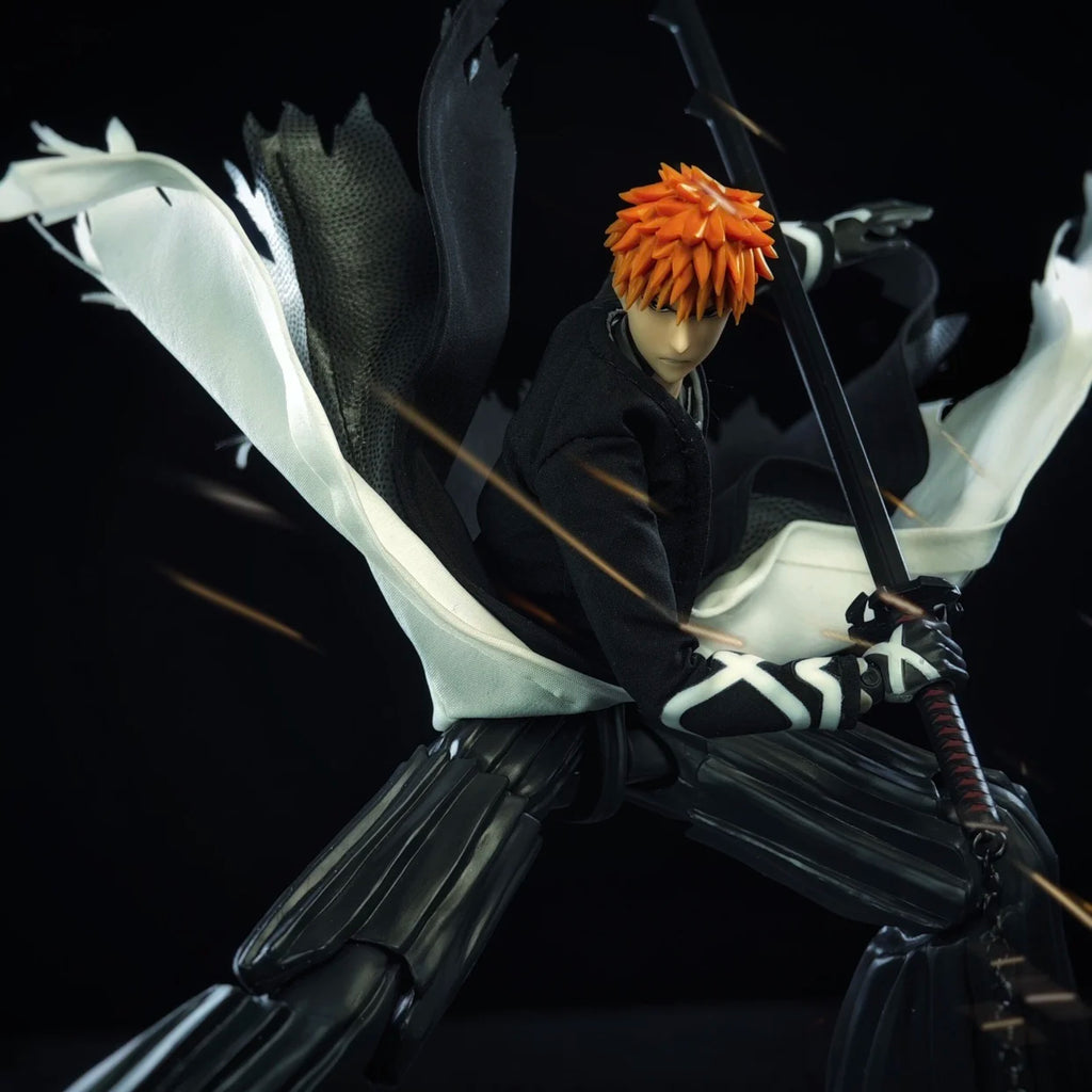 Auf Lager shf 1/12 Maßstab Japanische klassische Anime-Rolle Kurosaki Ichigo Doppelschicht-Windjacke-Modell für 6-Zoll-Actionfiguren-Körper