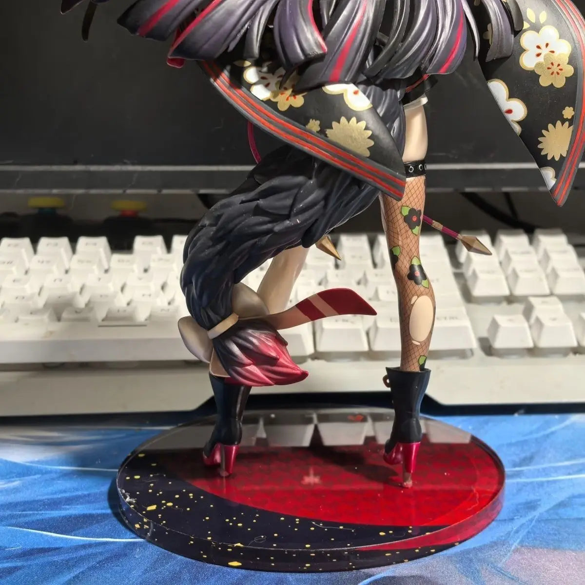 Blue Archive Wakamo Standing Position Game Girl Figure Model Statue Boys Collection Desktop Decoration Ornament Toys Gifts