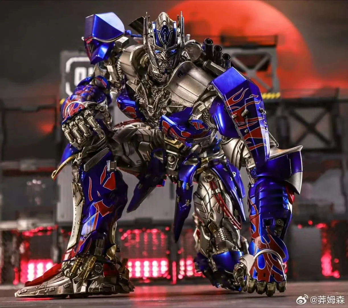 Adults Fun in Stock Transformation MF-004 MF004 2.0 Knight OP Prime DLX Alloy Action Figures Toy Gift Collection