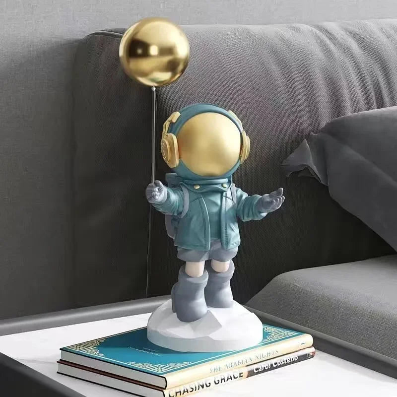 Balloon Astronaut Resin Ornaments, Home Decor Crafts, Statue, Office Desk Figurines, Decoration, Bookcase Sculpture, Crafts