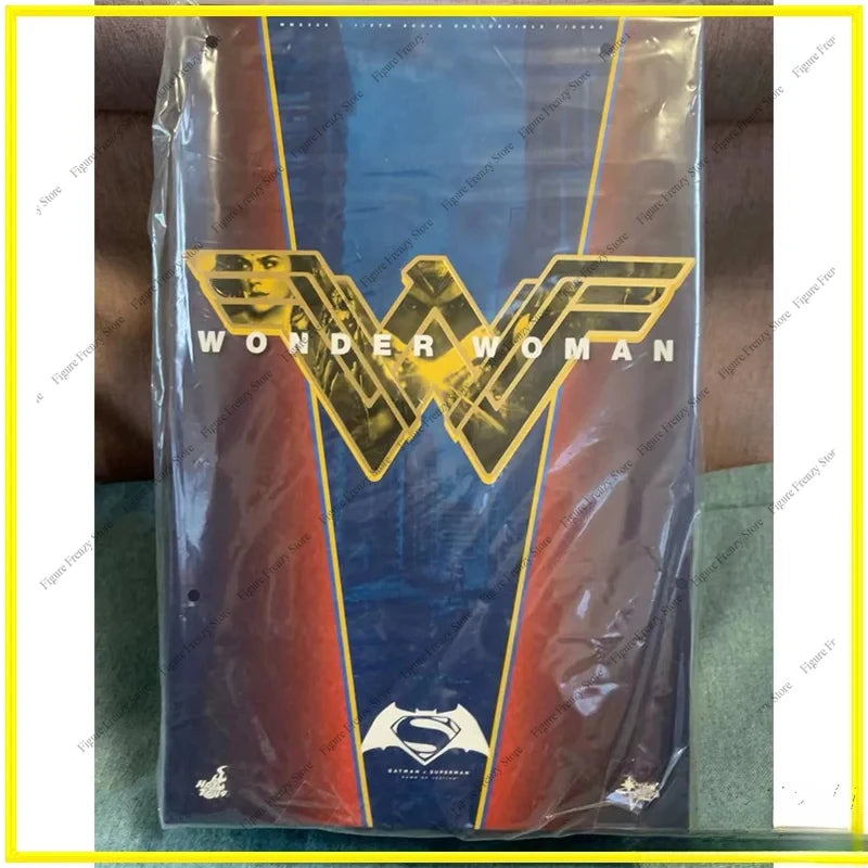 Spot Sale100% Original HOTTOYS HT MMS359 BVS WONDER WOMAN In Stock Anime Collection Figures Mol Toysin Stock