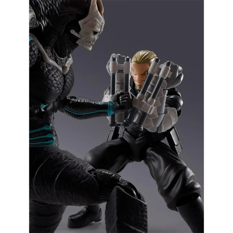 Fast Shipping Bandai Anime Kaiju No.8 SHF Isao Shinomiya Original Model Toys Action Figure Collectible Ornaments Children Gift