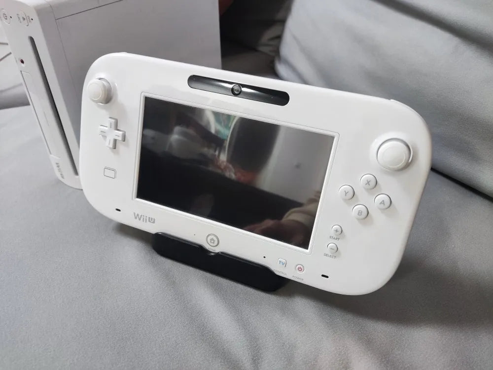 Nostalgic vintage original Nintendo Wii U game body feel package