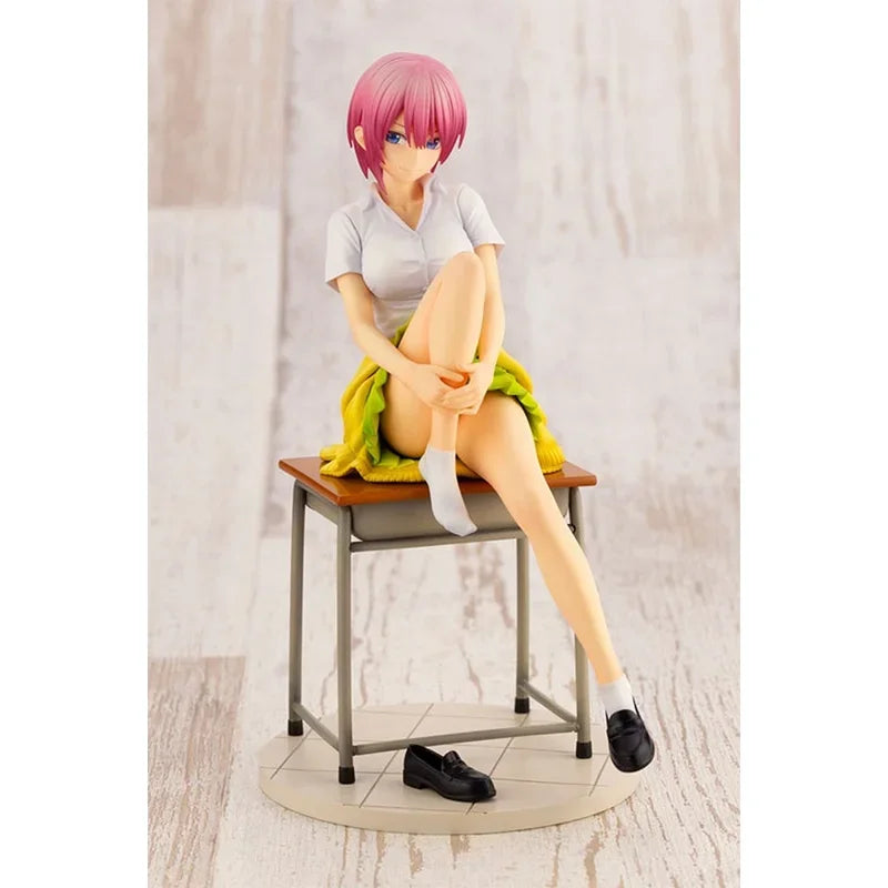 KOTOBUKIYA Original Anime Figures 1/8 Nakano Miku Nakano Yotsuba Action Figure Toys Collectible Model Ornaments Gifts for Kids