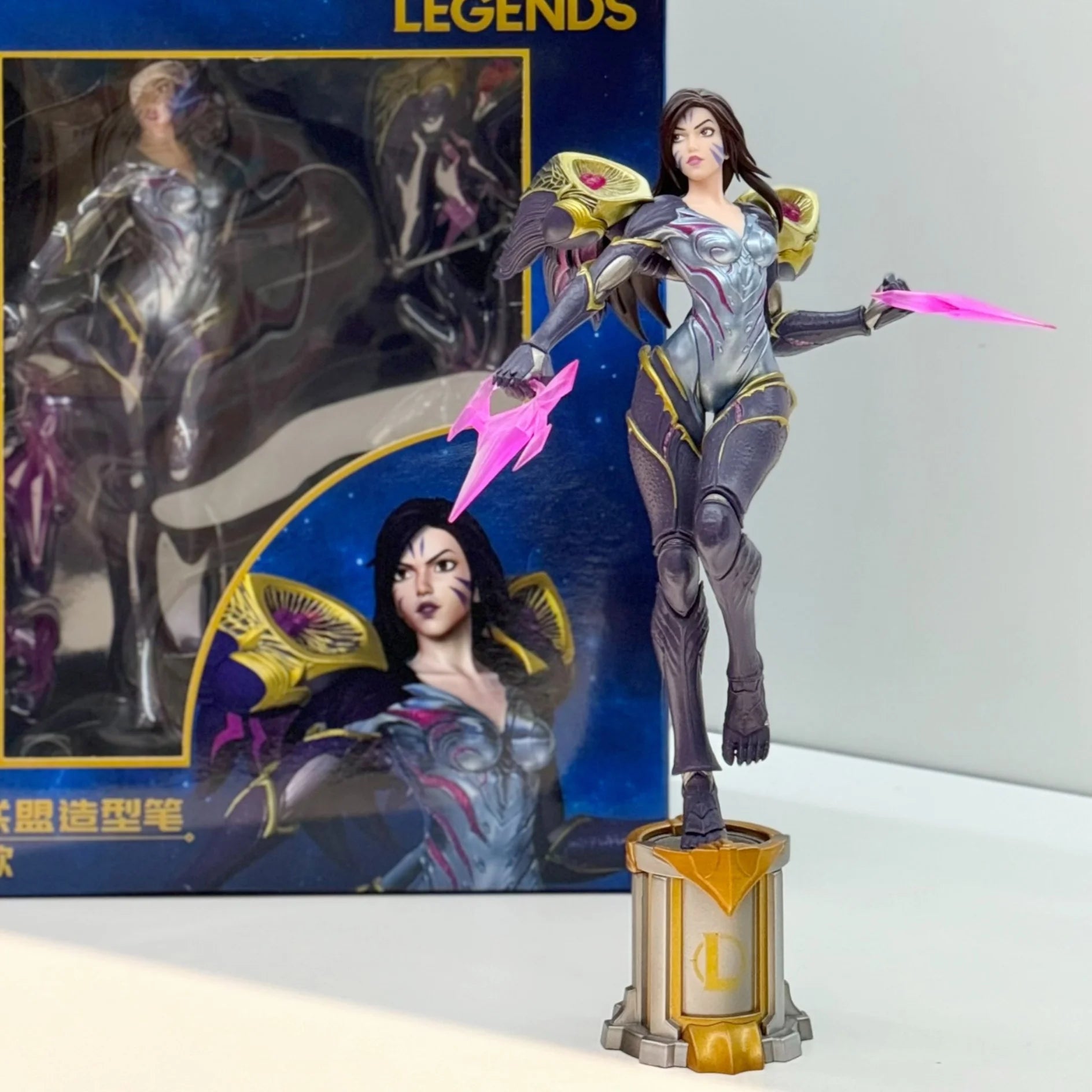 22 см Лигата на Легендите Аниме Фигурка Luxanna Crownguard Lux ​​Kaisa Jinx Екшън Фигурка Tiktok Горещи Коледни Подаръци Готини