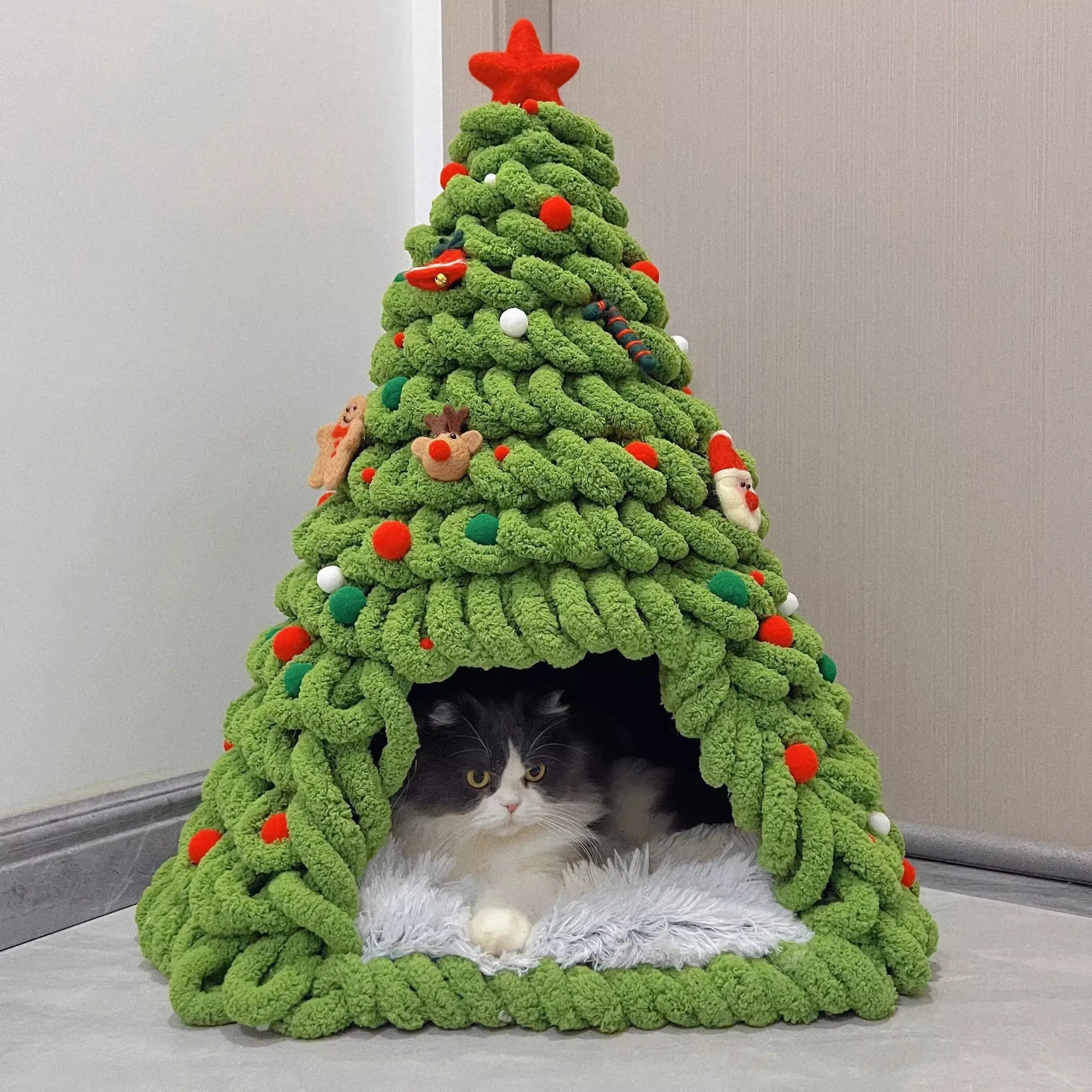 Christmas Tree Cat Bed DIY Yarn Tools Package Homemade Puppy Nest for Autumn Winter Warmth Handmade Holiday Gifts for Home Decor