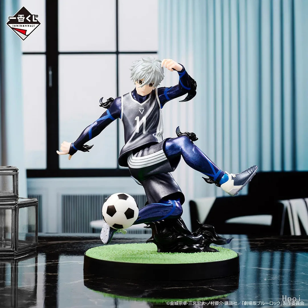12CM Anime Gekijouban Blue Lock Episode Nagi Nagi Seishirou Figure Football Animation Toy Model Gift Collection PVC