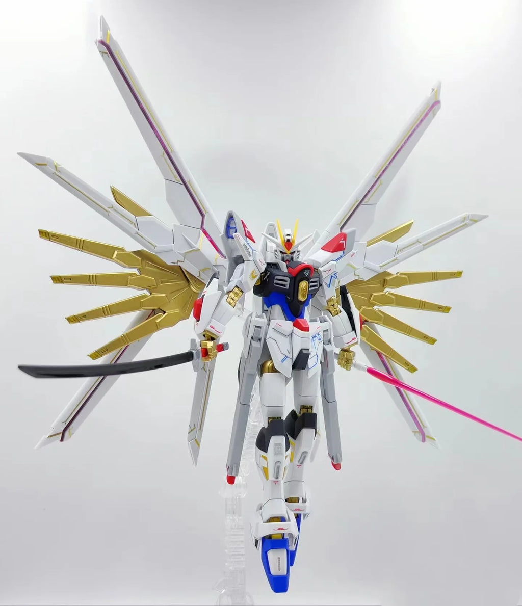 Bandai Bestseller Assembly Model Figure Hg 1/144 Extraordinary Ascension Strike Freedom With Water Decals Action Figures
