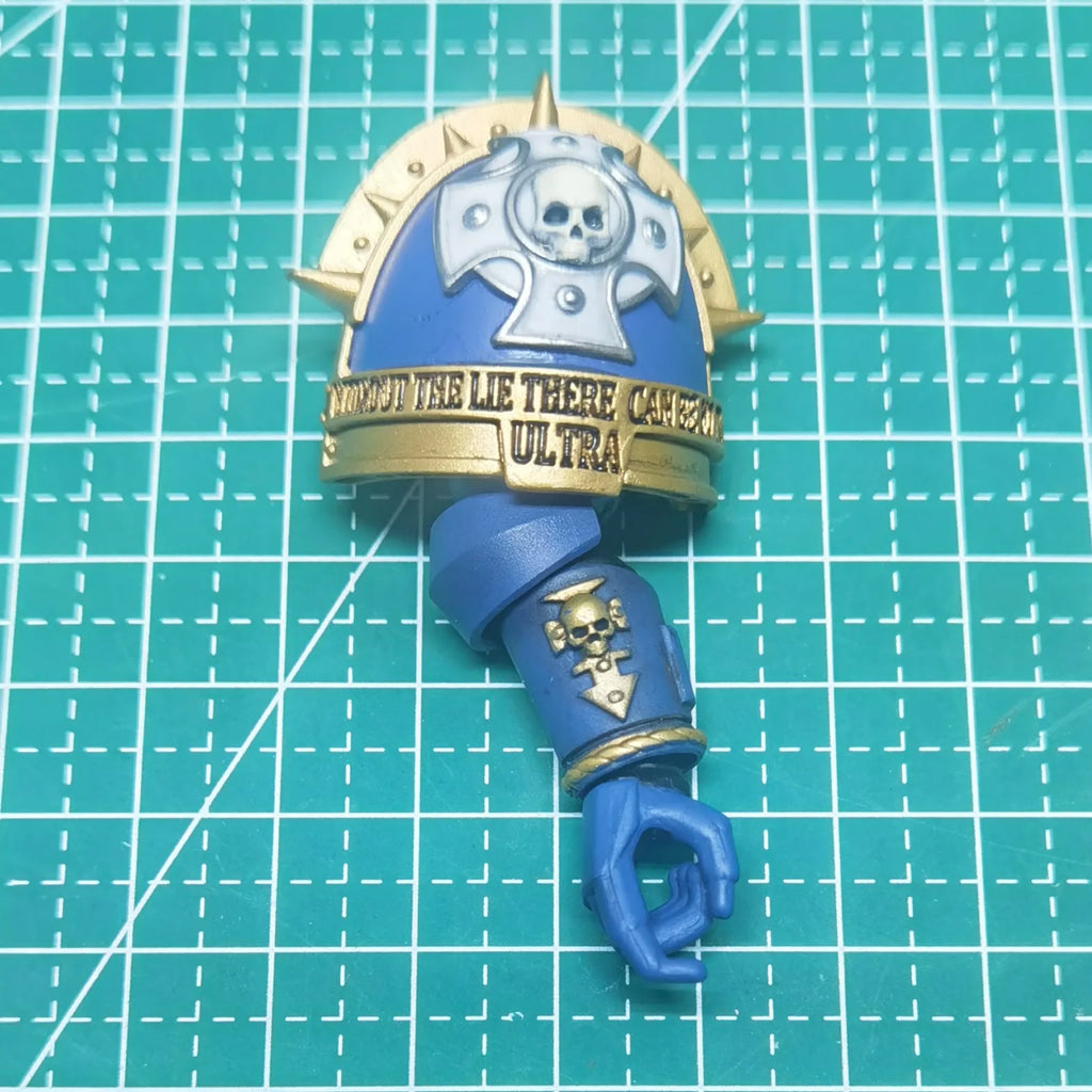 【Accessories】JOYTOY Warhammer 1/18 Action Figures Ultramarines Metaurus with Power Axe, Stormshield and Plasma Pistol Model Toy